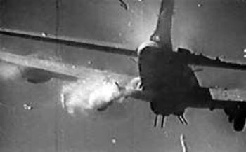 Gun Camera  World War II. Volume 1  Luftwaffe  B-17 Attacked