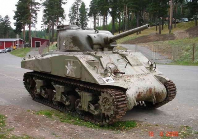  M4 Sherman Parola Walk Around