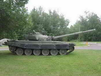  T-72 Walk Around