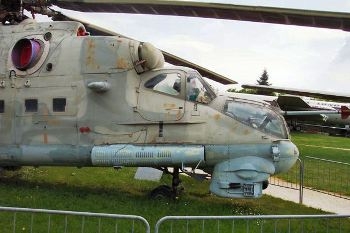 Mi-24E Hind Walk Around