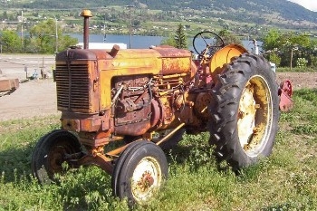 Antique Tractor Photos