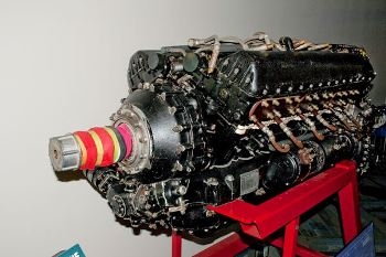 Packard Merlin Engine Walk Around