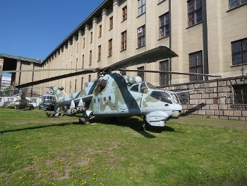 Mi-24D (Hind-D) Walk Around