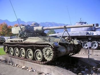 Leichter Panzer 51 (AMX 13) Walk Around