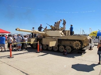 M1A1 Abrams Walk Around