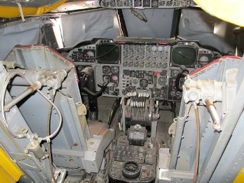Boeing B-52D Stratofortress Cockpit Walk Around