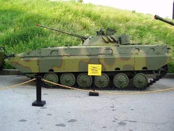 BMP-2P Walk Around