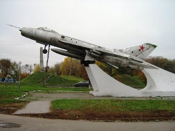 Su-7B Fitter Walk Around