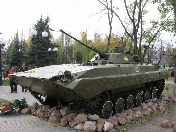 BMP-2 Walk Around