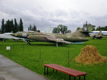 Yak-28U Walk Around