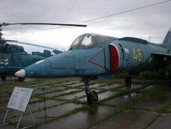 Yak-38 Walk Around