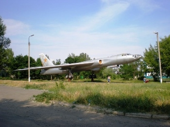 Tu-16 RM Walk Around