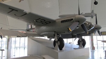 De Havilland Mosquito B.35 Walk Around