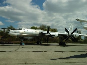 Tu-95MS Walk Around