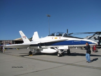 McDonnell Douglas F/A-18 Hornet + Martin-Baker SJU-5A ejection Seat Walk Around