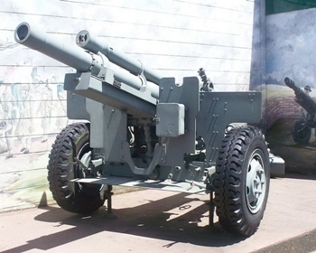 M2A1 105mm Howitzer Walk Around