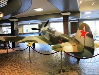 Yakovlev Yak-9 Walk Around