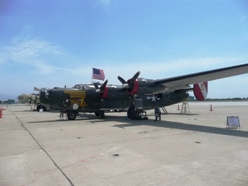 Consolidated B-24J Liberator Walk Around