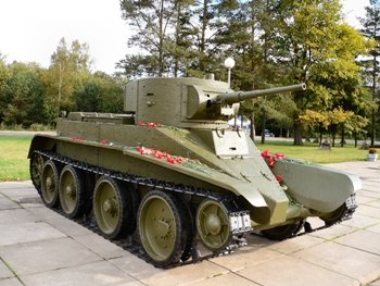 BT-5 (Bystrokhodny Tank) Walk Around