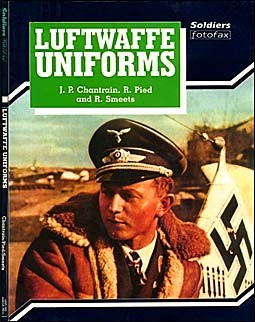 Luftwaffe Uniforms [Soldier Fotofax Series]