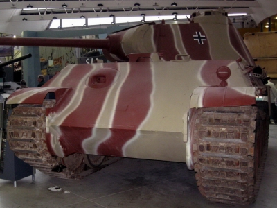 Pz. Kpfw. V Panther Ausf G Walk Around