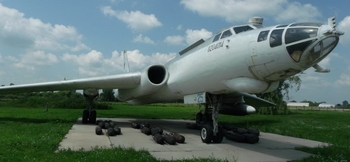 Tu-16A Walk Around