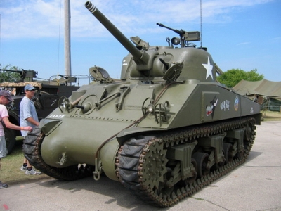 M4 Sherman Walk Around ()