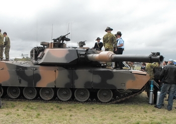 M1A1 AIM (SA) Abrams MBT Walk Around