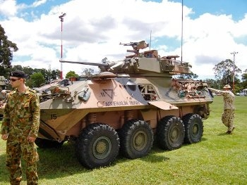 Australian Light Assault Vehicle (ASLAV) [Walk Around]