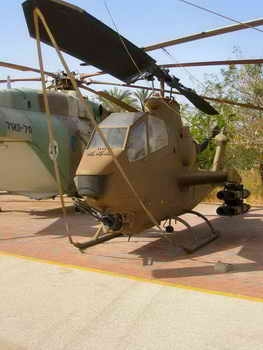 Фотообзор AH-1E Cobra Walk Around