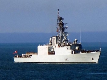 HMCS Algonquin DDH-283 Walk Around