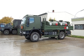 LKW 5t HumS IVECO with Tank System Walk Around