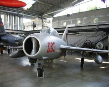 MiG-15UTI Fagot/SBLiM-2 Walk Around