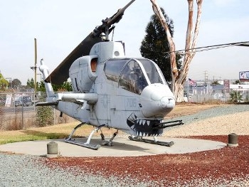 Bell AH-1J Sea Cobra Walk Around