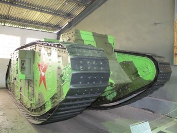 Kubinka Armor Museum (US & UK Vehicles) Photos