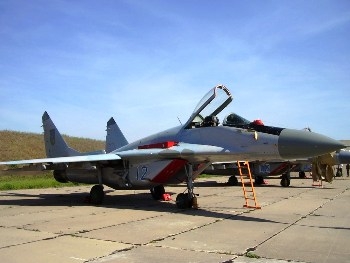 MiG-29 9-13 (Full Version) Walk Around