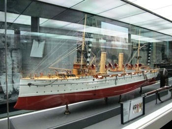 Ship Model - Protected Cruiser HMS Doris Photos