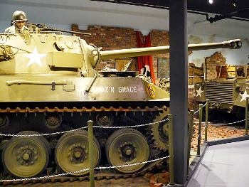 Military Museum of Southern New England (Tanks) Photos
