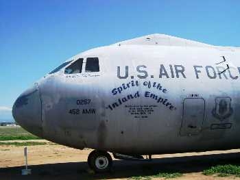 Lockheed C-141 Starlifter Walk Around