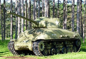 M4A1(76)W Sherman Walk Around