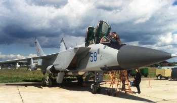 Mikoyan MiG-31 Walk Around