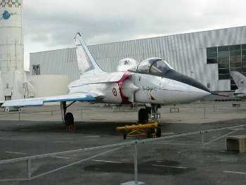 Dassault Mirage 4000 Walk Around