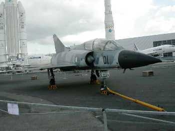 Dassault Mirage III B Walk Around
