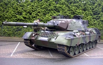 Leopard 1A5 Walk Around