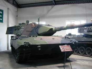 Leopard 2 Prototype PT Walk Around