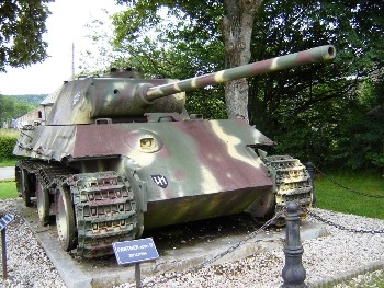 Panther Ausf.G Walk Around