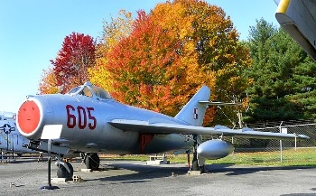 MiG-17F Fresco C Walk Around