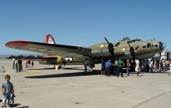 Boeing B-17G 'Nine O Nine' Walk Around
