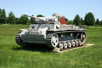 Panzer III Ausf L Sd.Kfz 141 Walk Around
