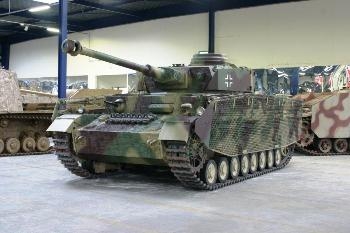 Panzer IV Ausf H grilles Walk Around